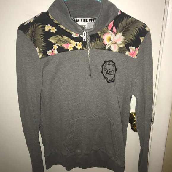 Sweatshirt - Picture 1 of 2